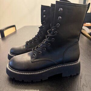 NWOT Wild Fable Women's Logan Lug Combat Boots